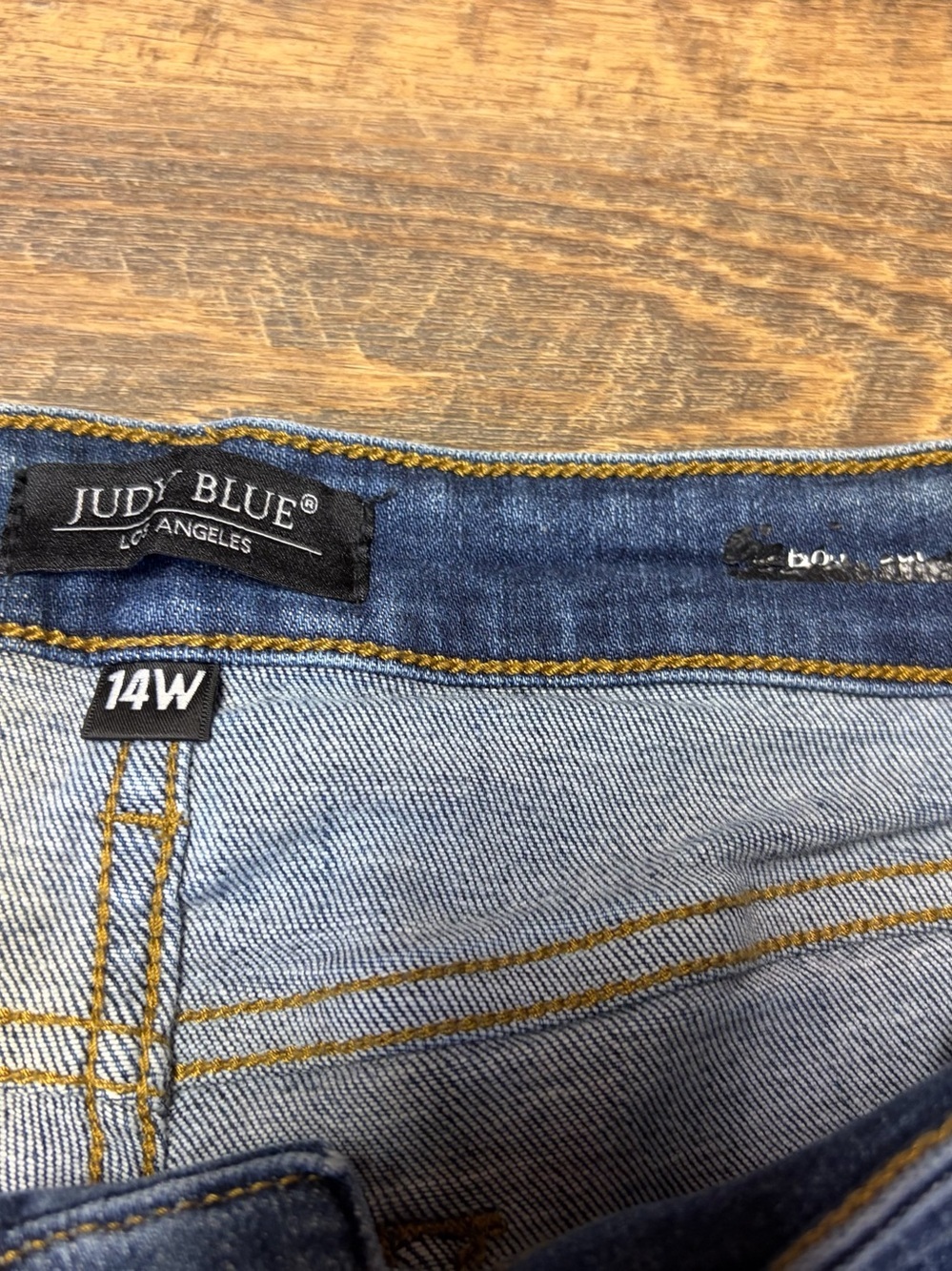 Judy Blue Mid Rise Boot Cut Raw Hem Jeans Womens 14W Dark Wash Blue Stretch - Picture 3 of 8